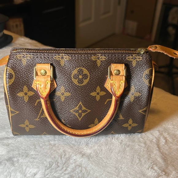 Louis Vuitton Nano Monogram Speedy- COA - Picture 3 of 6